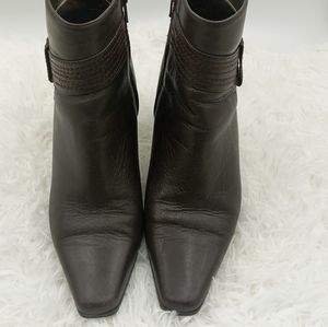 Womens Brown Worthington boots Pre-owned Size 8.5